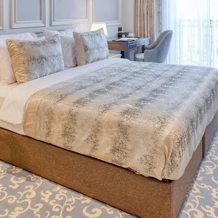 Apertins Hotell Kil Exterior foto